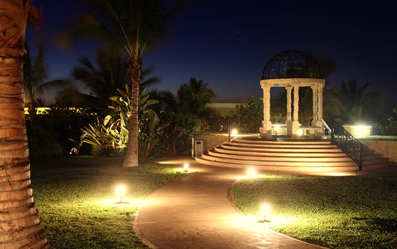 راهنمای جامع انتخاب و خرید چراغهای حیاطی و پارکی