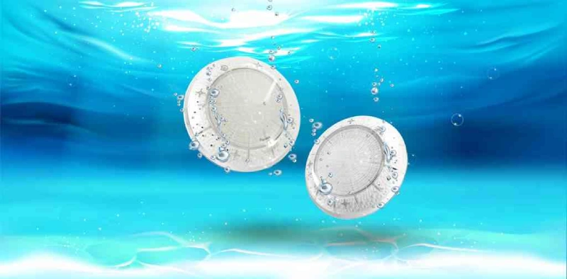 چراغ استخری EMAX