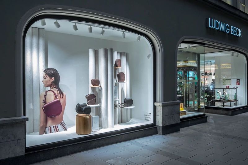 نورپردازی خلاقانه برای ویترین‌های جذاب